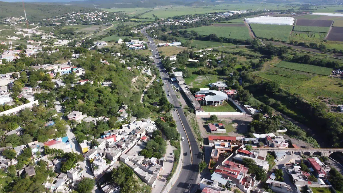 reconstruirán y rehabilitación del Eje Poniente en la carretera Amayuca-Izúcar de Matamoros